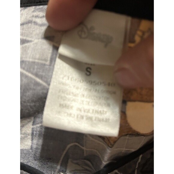 Disney Chip ‘n Dale Scrub Top Women’s Small Gray Cartoon Bow Tie Print V-Neck - Picture 5 of 6